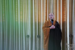2016年传在家菩萨戒-教穿海青搭缦衣