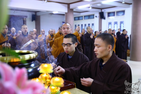 丁酉腊八,十一位净人剃度出家