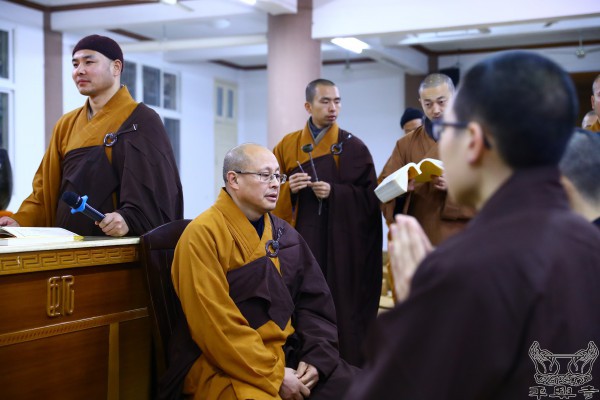 丁酉腊八,十一位净人剃度出家